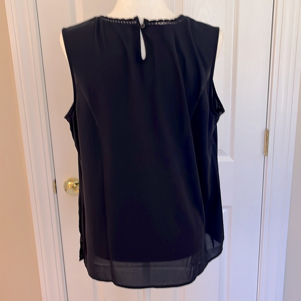 Talbots Sleeveless Shell - Picture 4 of 6